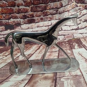 2005 Kentucky Derby Horse Statue